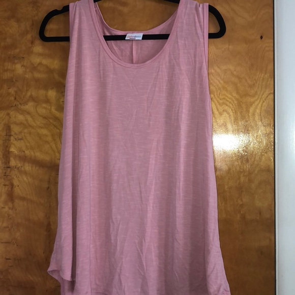 LuLaRoe tank top - Picture 1 of 2